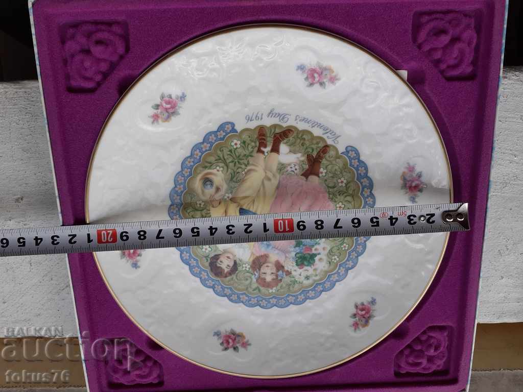 Collectible plate Royal Doulton Valentines Day porcelain - 6 Collectible plate Royal Doulton Valentines Day porcelain - 6