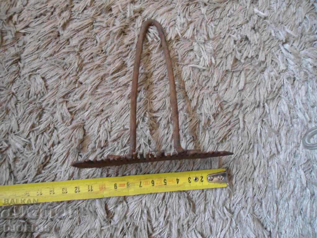 Delivery of Old cheerleaders