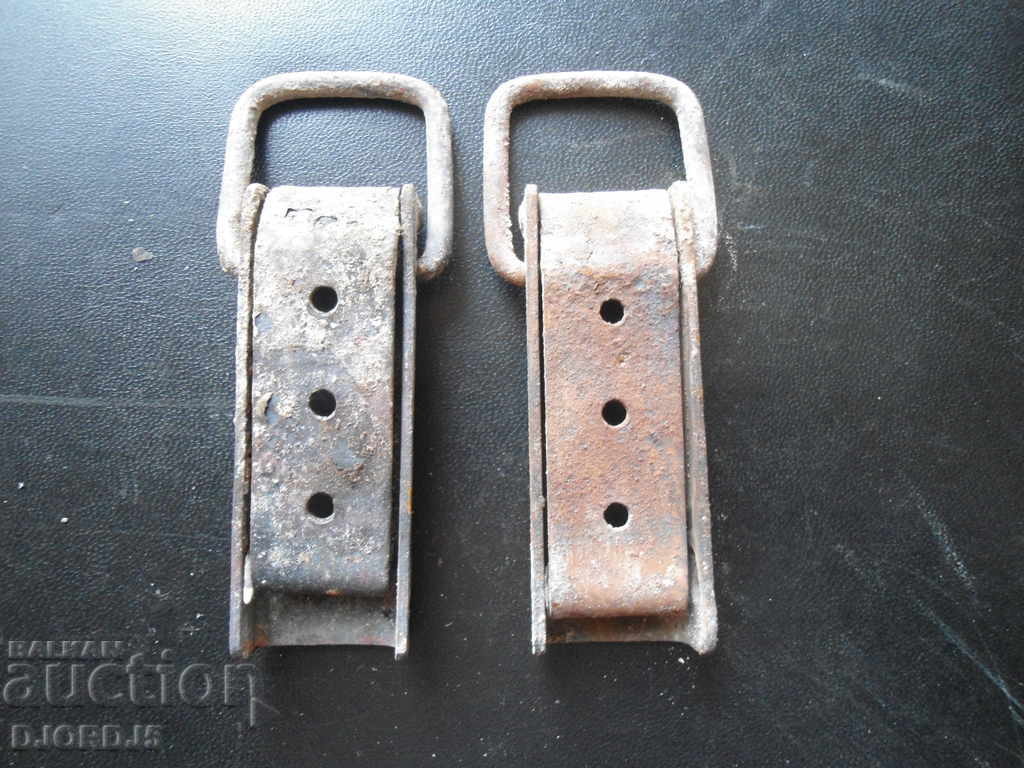 Old hinges with price 2.00 BGN | € 1.02