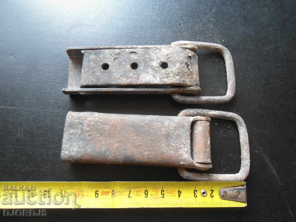 Delivery of Old hinges