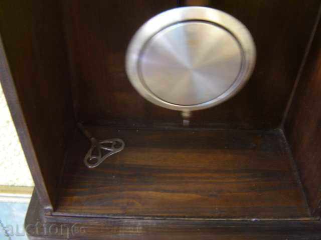 Livrarea CEAS DE PERETE NEMȚESC MARE VECHI Livrarea CEAS DE PERETE NEMȚESC MARE VECHI