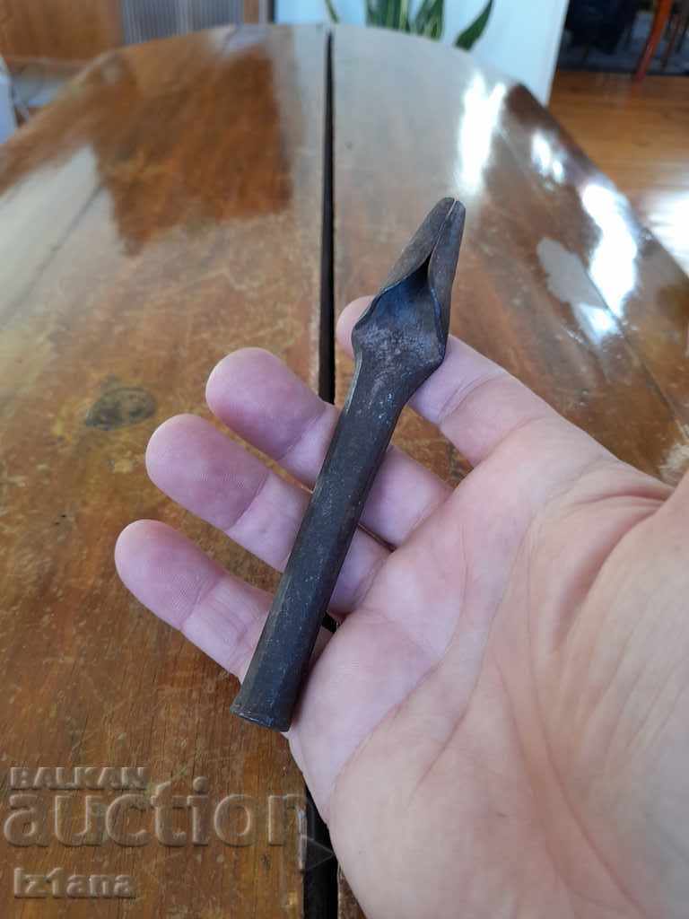 Old Zambian (coin) with price 22.00 BGN | € 11.25 Old Zambian (coin) with price 22.00 BGN | € 11.25