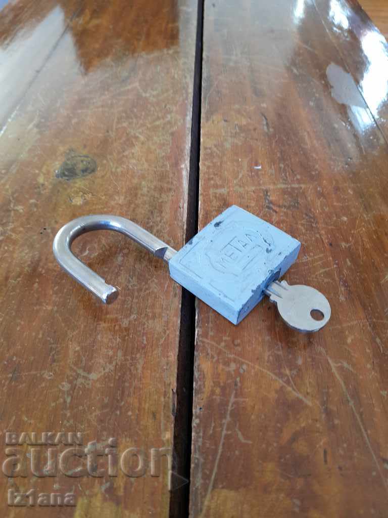 Delivery of Old Padlock Metal Delivery of Old Padlock Metal