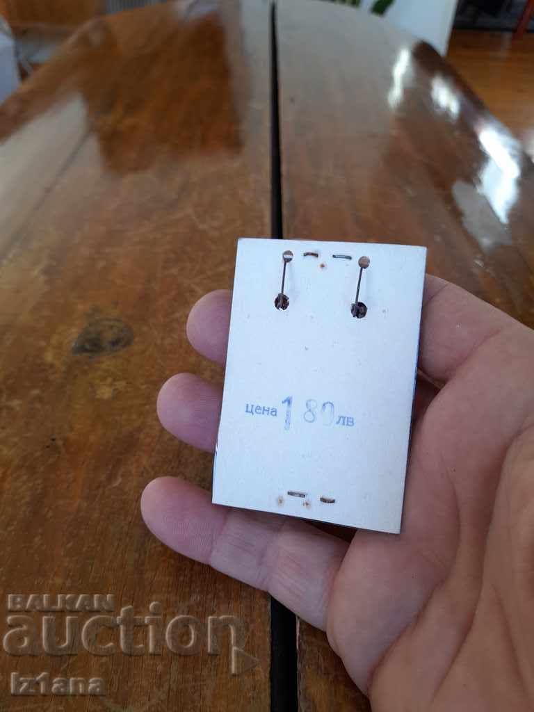 Auction Old Ladies Earrings Auction Old Ladies Earrings