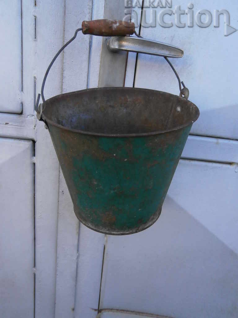 Baby toy toy bucket, bucket with price 31.00 BGN | € 15.85 Baby toy toy bucket, bucket with price 31.00 BGN | € 15.85