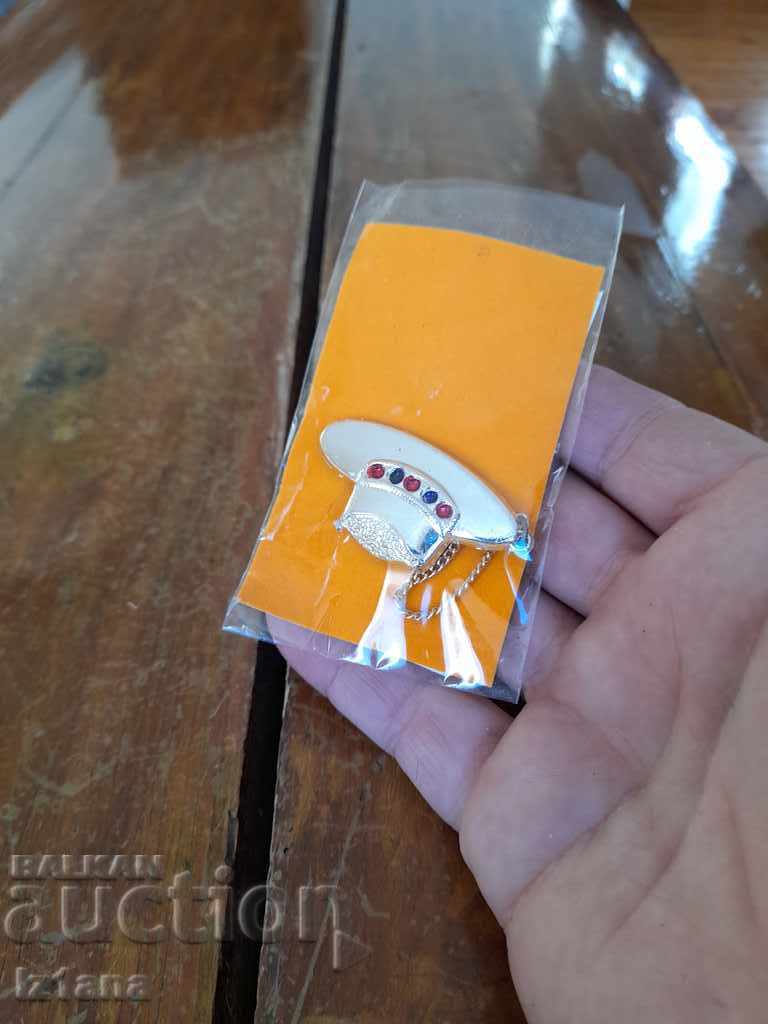 Стара брошка с цена 10.00 лв. | € 5.11 Стара брошка с цена 10.00 лв. | € 5.11