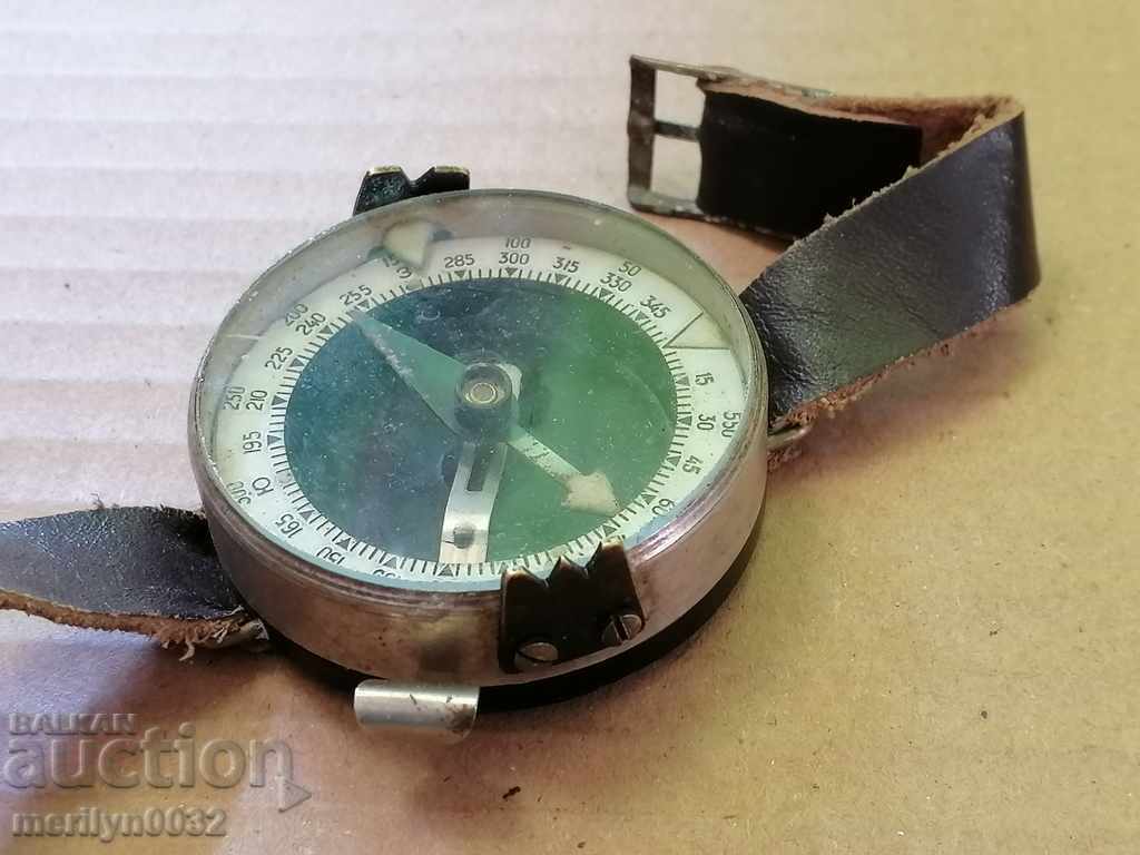 Στρατιωτική βουλγαρική πυξίδα 50-60 BNA NRB - 5 Στρατιωτική βουλγαρική πυξίδα 50-60 BNA NRB - 5