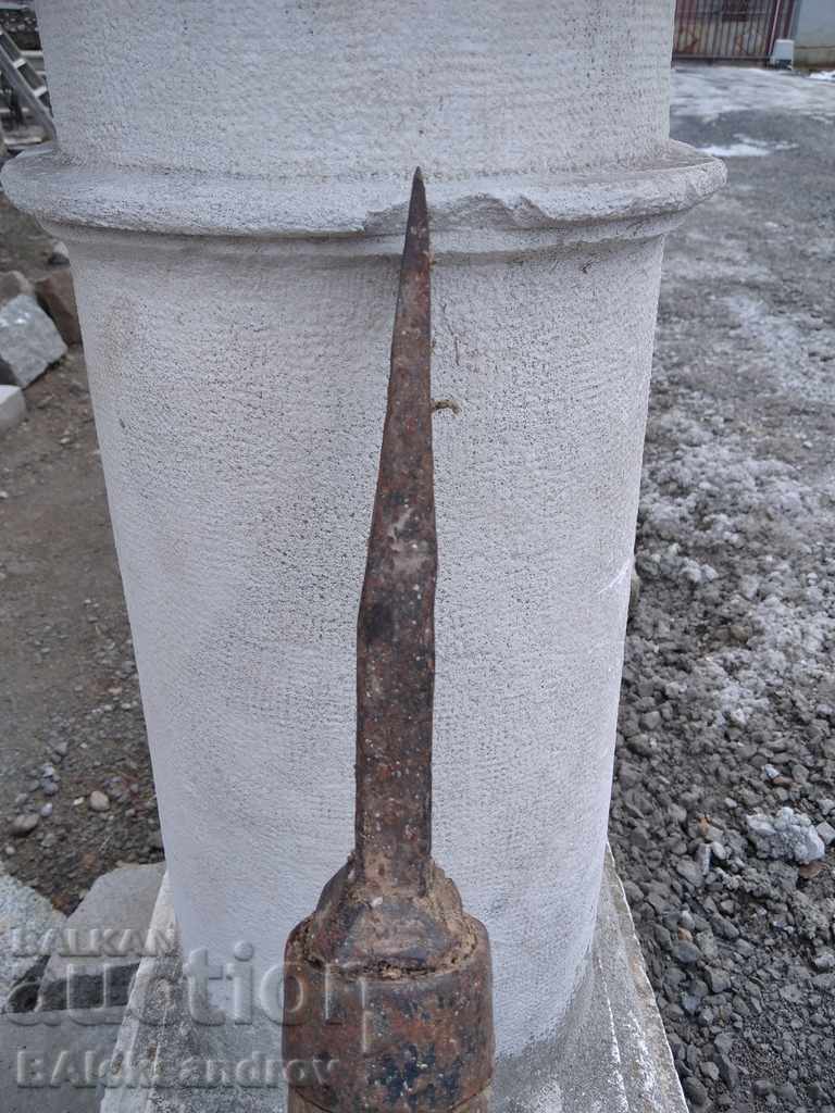 A huge chisel with price 42.00 BGN | € 21.47 A huge chisel with price 42.00 BGN | € 21.47