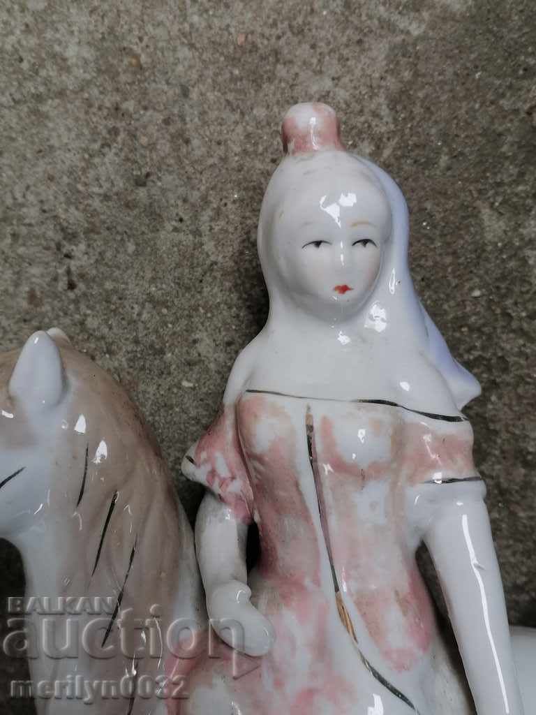 Porcelain figurine, old porcelain figure - 5 Porcelain figurine, old porcelain figure - 5