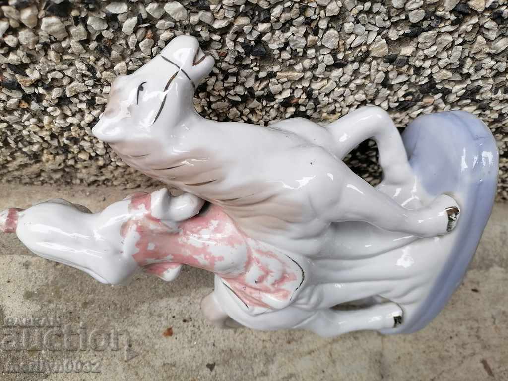 Porcelain figurine, old porcelain figure - 7 Porcelain figurine, old porcelain figure - 7