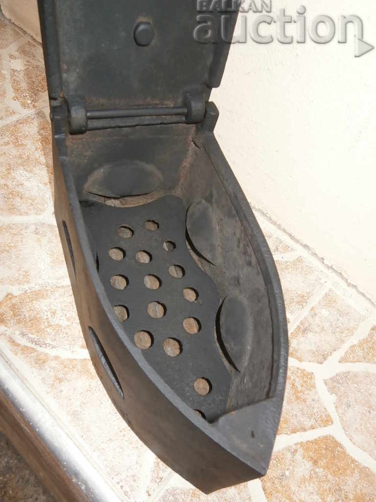 Old grilled iron RARE model with rooster cock - 6