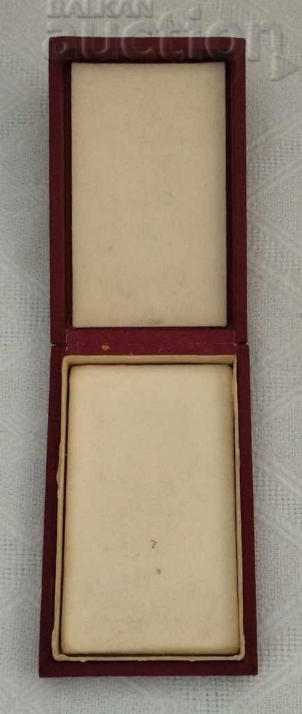 Auction FOR EMPLOYMENT AWARDS MEDAL BOX Auction FOR EMPLOYMENT AWARDS MEDAL BOX