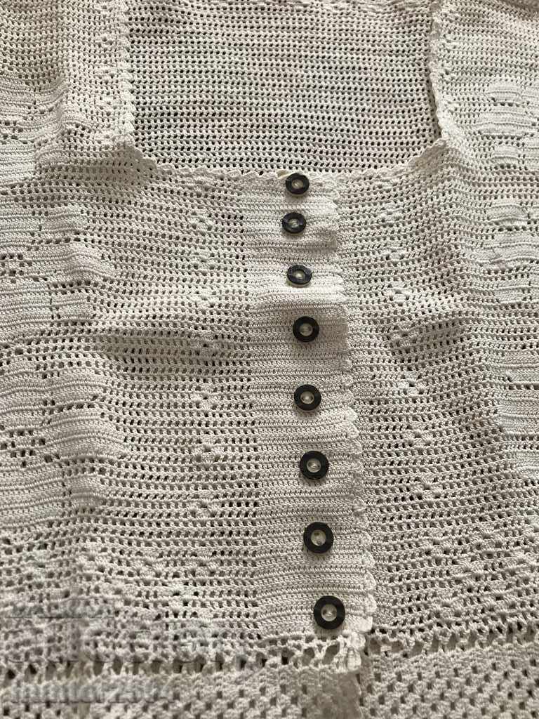 Γυναικεία μπλούζα κροσέ, 42-44 με τιμή 24.95 BGN | € 12.76 Γυναικεία μπλούζα κροσέ, 42-44 με τιμή 24.95 BGN | € 12.76