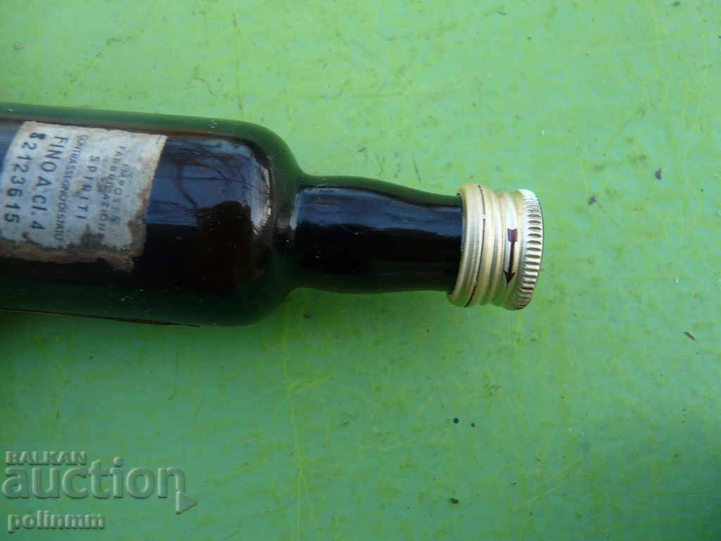 Δημοπρασία Συλλεκτικό μπουκάλι με οινόπνευμα - 1 Δημοπρασία Συλλεκτικό μπουκάλι με οινόπνευμα - 1