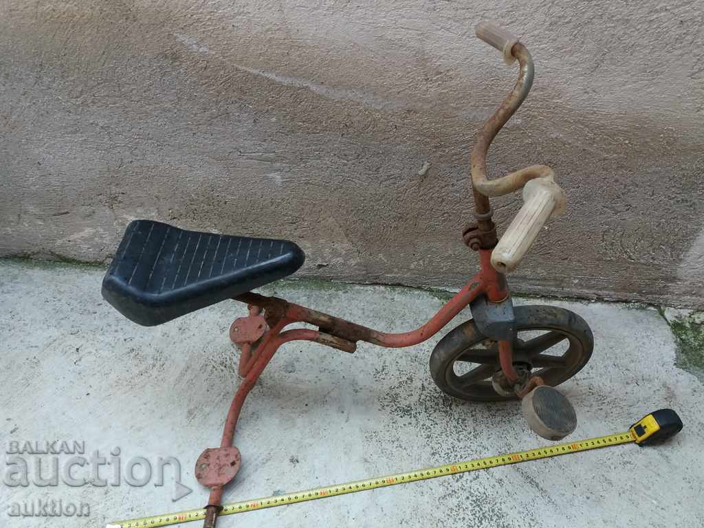 OLD CHILDREN'S BIKE - FRAMEWORK SOC. RETRO - 5 OLD CHILDREN'S BIKE - FRAMEWORK SOC. RETRO - 5