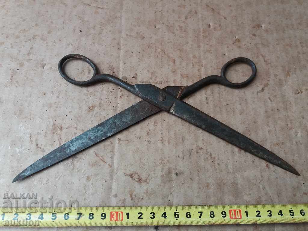 OLD FORGED SCISSORS WITH MARKING - LARGE - 6 OLD FORGED SCISSORS WITH MARKING - LARGE - 6