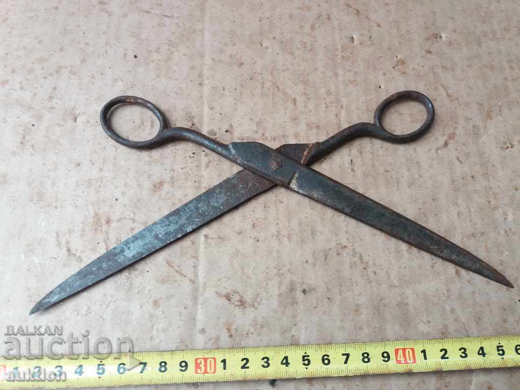 OLD FORGED SCISSORS WITH MARKING - LARGE - 7 OLD FORGED SCISSORS WITH MARKING - LARGE - 7