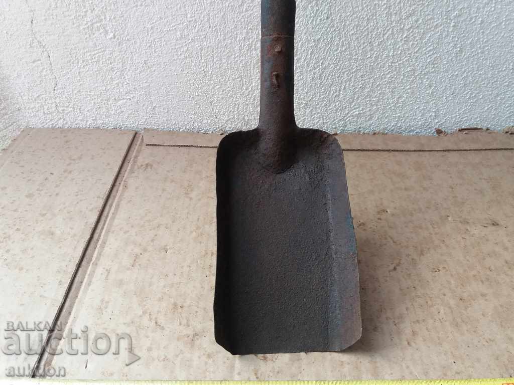 OLD COAL SHOVEL - 6 OLD COAL SHOVEL - 6