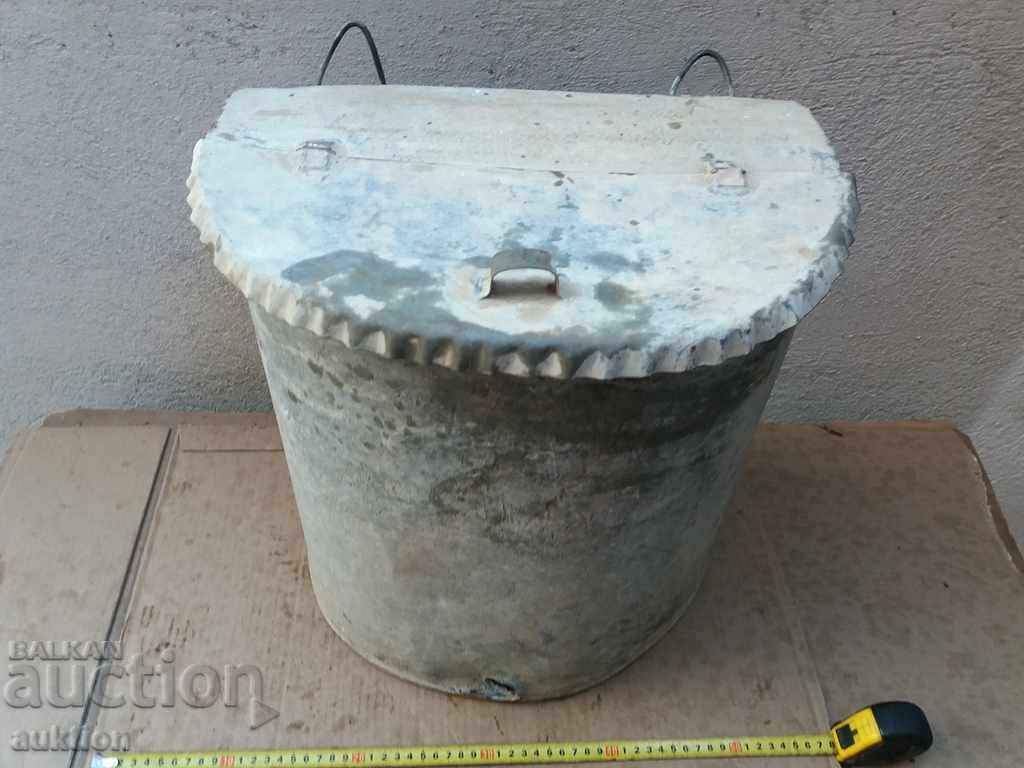 HUGE IRRIGATED SINK, CATTLE, WATER TANK 30 LITERS with price 18.99 BGN | € 9.71 HUGE IRRIGATED SINK, CATTLE, WATER TANK 30 LITERS with price 18.99 BGN | € 9.71