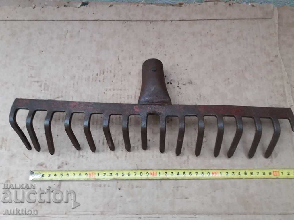 FORGED THERMAL, AGRICULTURAL TOOL with price 6.99 BGN | € 3.57 FORGED THERMAL, AGRICULTURAL TOOL with price 6.99 BGN | € 3.57