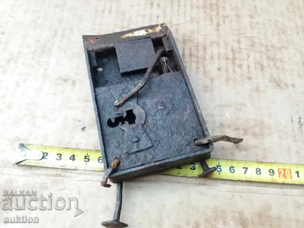 WROUGHT REVIVAL LOCK FOR THE GATE - OTTOMAN EMPIRE - 7 WROUGHT REVIVAL LOCK FOR THE GATE - OTTOMAN EMPIRE - 7