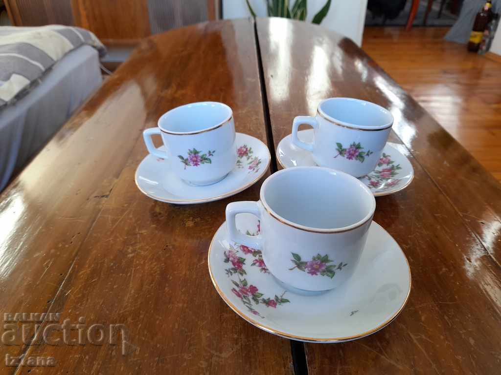 Old porcelain coffee cups with price 40.00 BGN | € 20.45 Old porcelain coffee cups with price 40.00 BGN | € 20.45