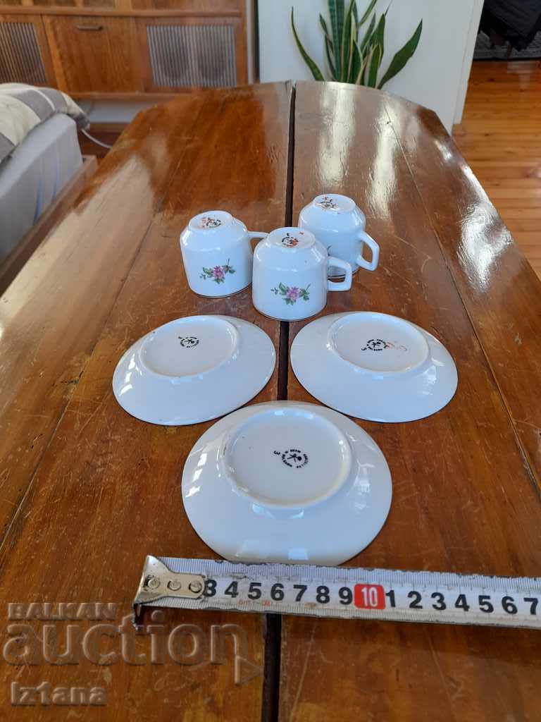 Delivery of Old porcelain coffee cups Delivery of Old porcelain coffee cups