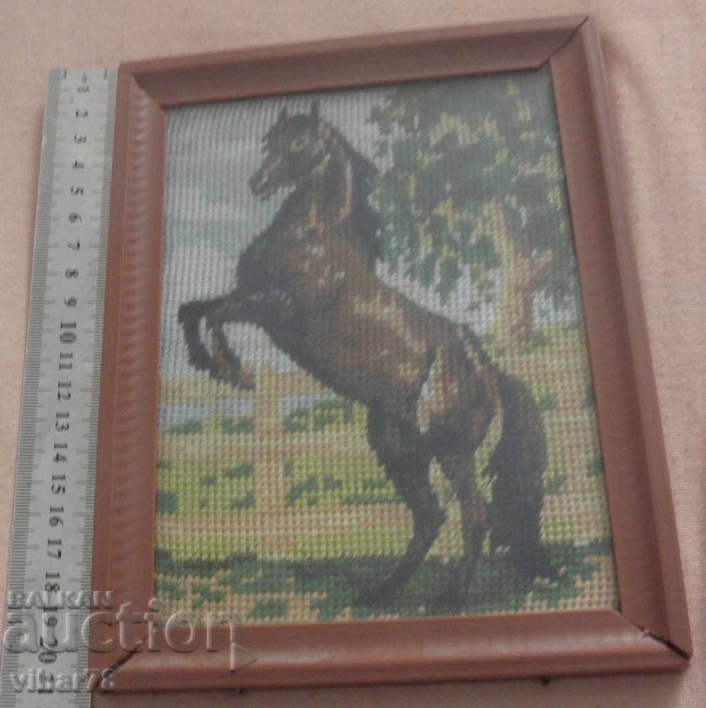 TAPISERIE cu preț € 27.99 | 54.74 BGN TAPISERIE cu preț € 27.99 | 54.74 BGN