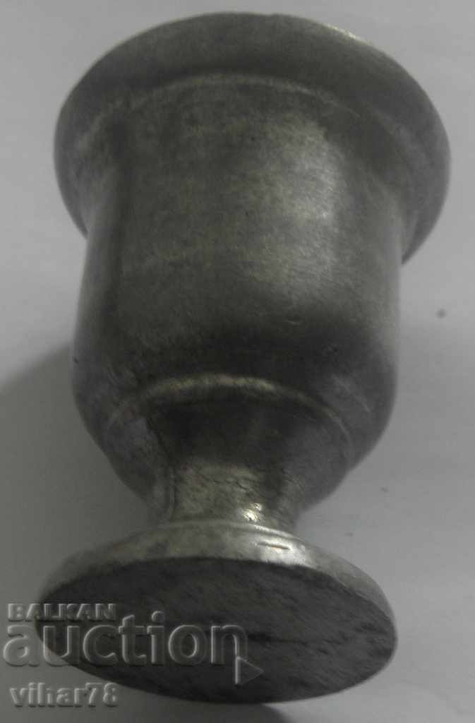 Licitație Ceașcă veche mică Licitație Ceașcă veche mică