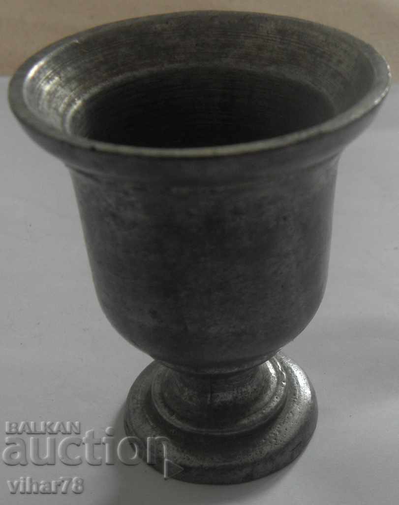 Ceașcă veche mică Ceașcă veche mică