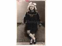 ΠΑΛΙΑ ΦΩΤΟΓΡΑΦΙΑ ΚΟΡΙΤΣΑΚΙ ΜΕ ΚΟΡΔΕΛΑ ΚΑΙ ΣΤΟΛΗ Α953