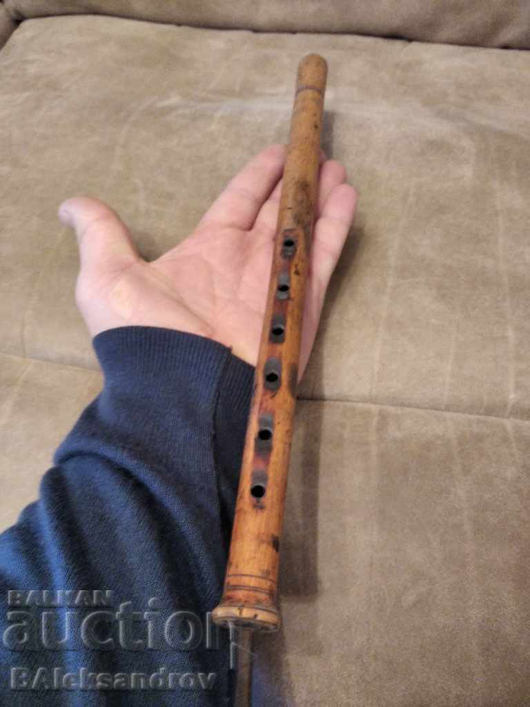 Delivery of An old shepherd's whistle Delivery of An old shepherd's whistle