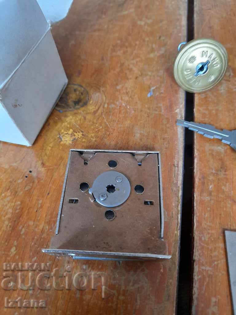 Auction Old lock, Zamek lock Auction Old lock, Zamek lock