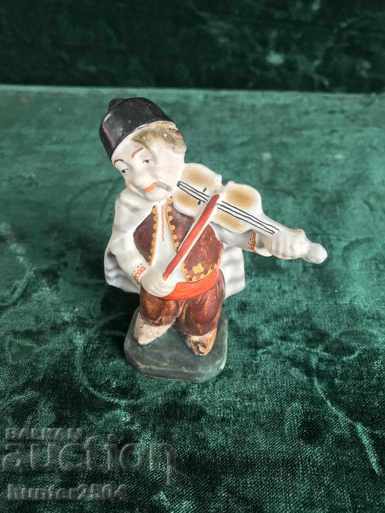 Violinist with a cigarette - 12.5 cm with price 54.95 BGN | € 28.10 Violinist with a cigarette - 12.5 cm with price 54.95 BGN | € 28.10