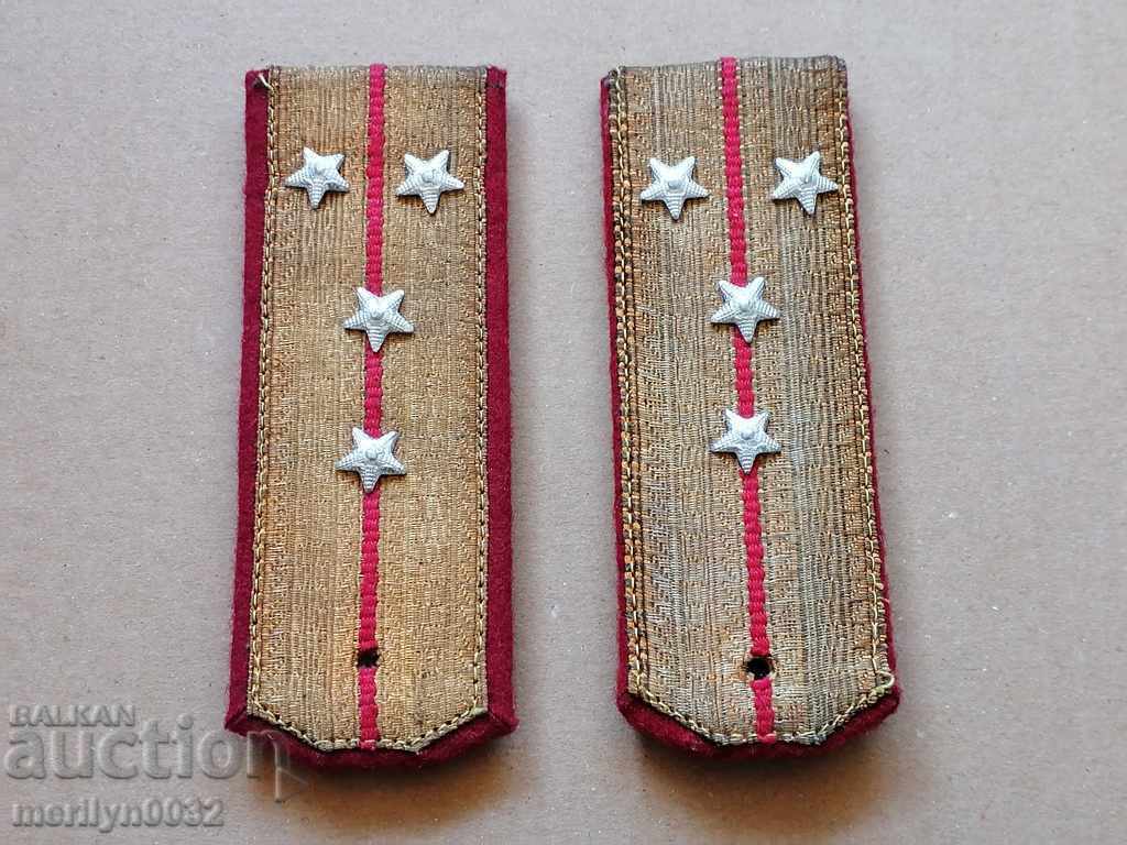 Auction  Junior officer epaulets captain of BNA uniform, monogram