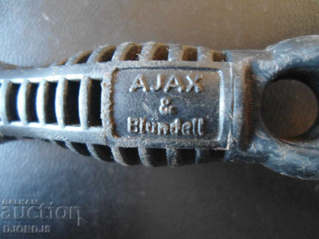 Old small file, marking with price 5.00 BGN | € 2.56 Old small file, marking with price 5.00 BGN | € 2.56