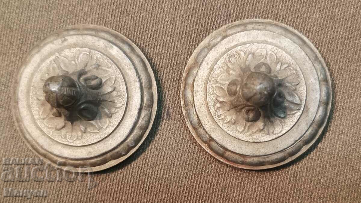 I am selling old lids (bronze) for an inkwell. with price 24.00 BGN | € 12.27