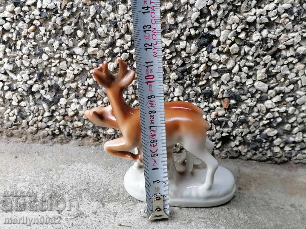 Delivery of Bulgarian deer figure surandak porcelain figurine Delivery of Bulgarian deer figure surandak porcelain figurine