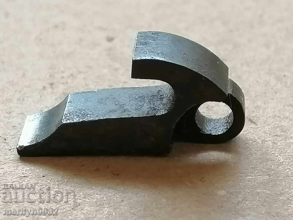 Part detail under the prison of the Berdana rifle 2 1871G RTOV - 5