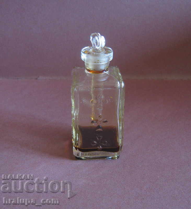 Old bottle for Russian perfume Queen of Spades with price 30.00 BGN | € 15.34 Old bottle for Russian perfume Queen of Spades with price 30.00 BGN | € 15.34