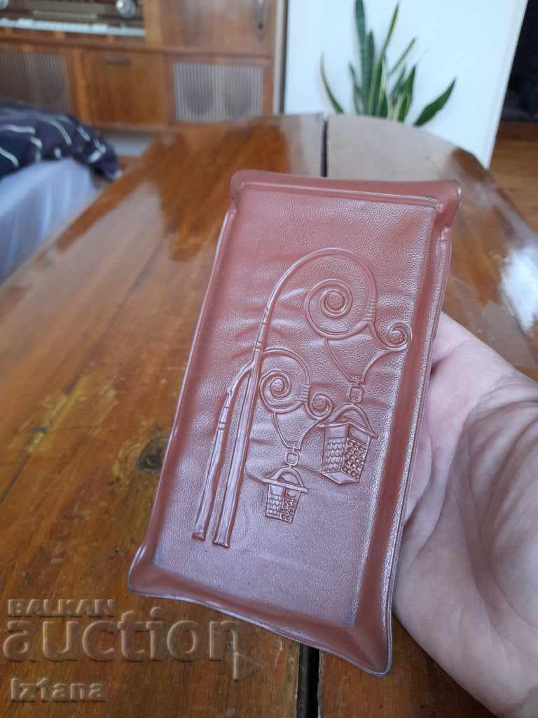 Old tourist chess with price 65.00 BGN | € 33.23 Old tourist chess with price 65.00 BGN | € 33.23