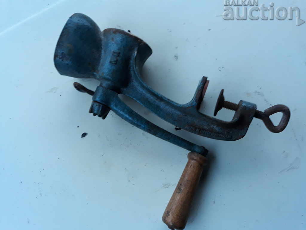 Auction retro cast iron mill grinder for walnuts vintage Auction retro cast iron mill grinder for walnuts vintage