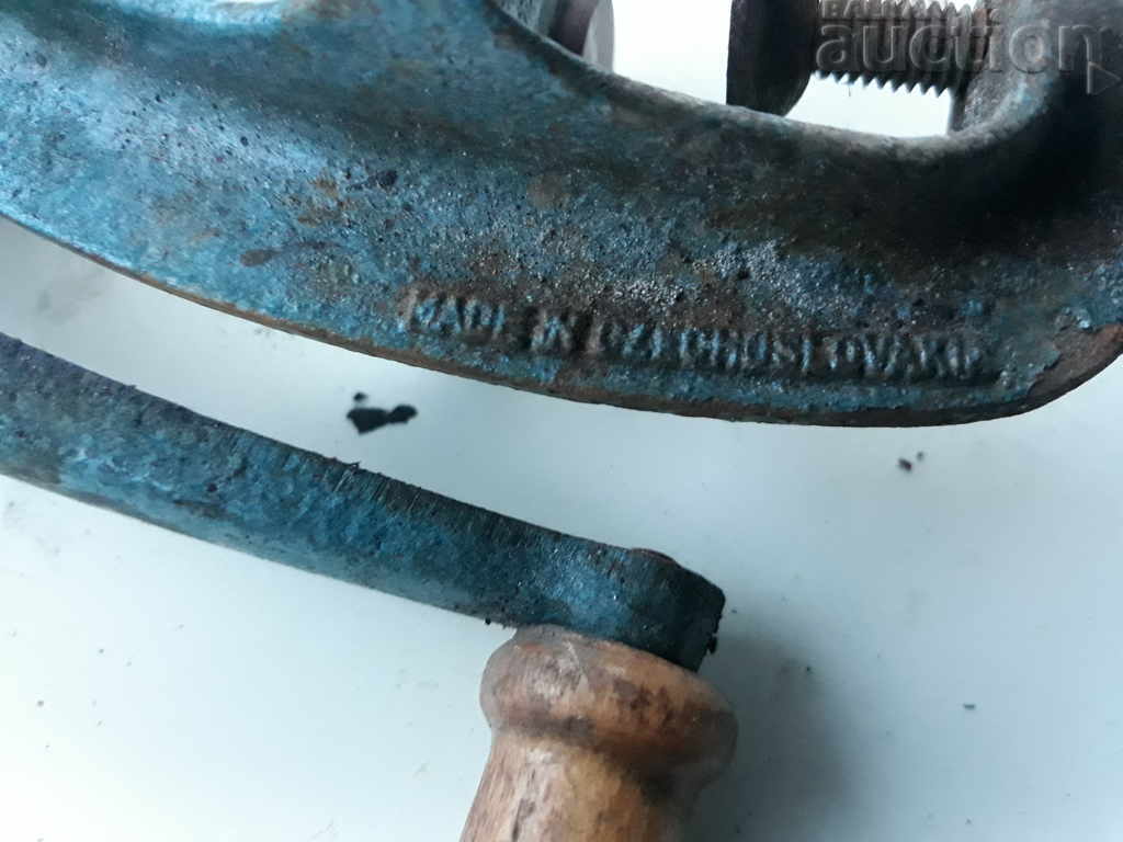 Delivery of retro cast iron mill grinder for walnuts vintage Delivery of retro cast iron mill grinder for walnuts vintage