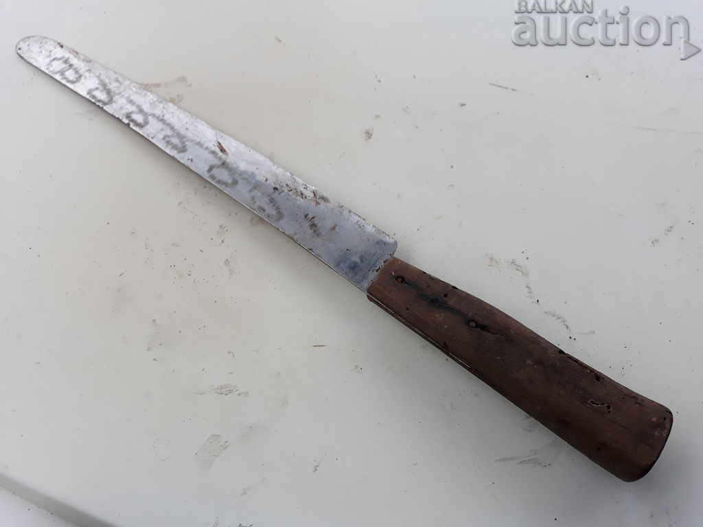 Delivery of ancient primitive social knife Delivery of ancient primitive social knife