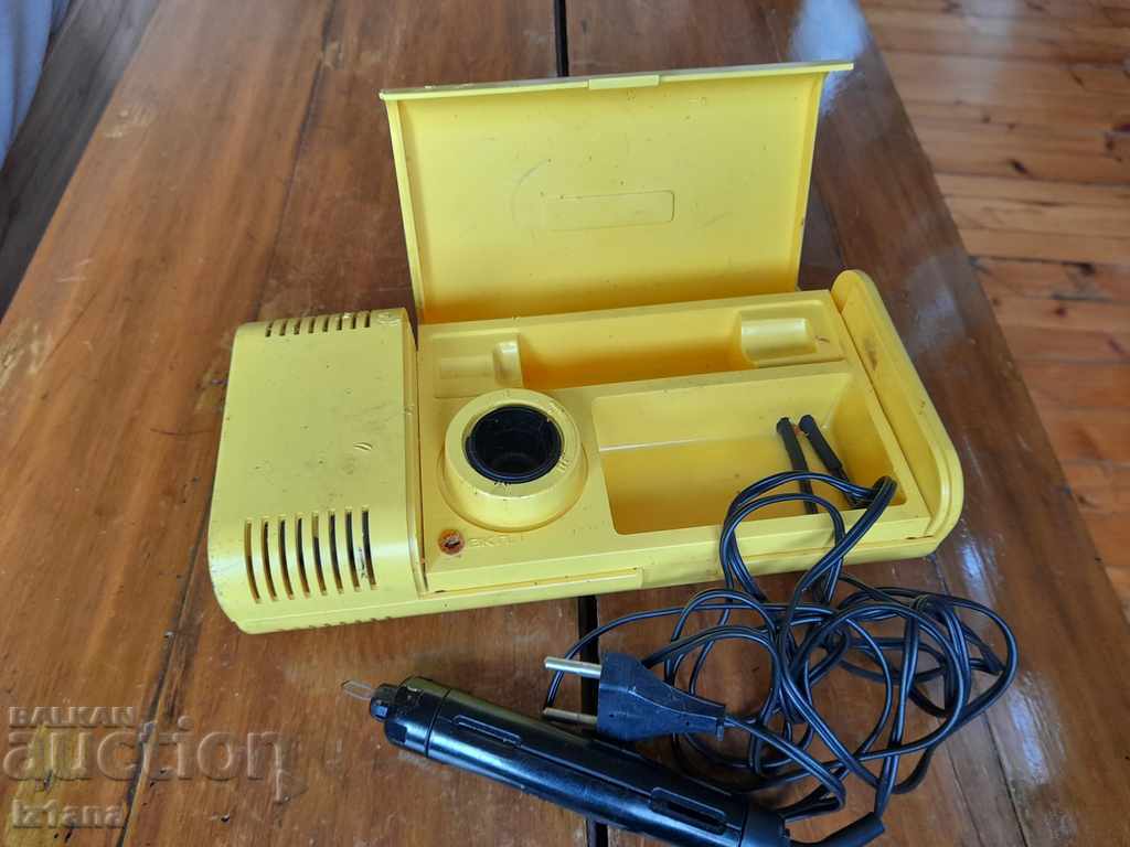 Delivery of Old pyrographer Craftsman Delivery of Old pyrographer Craftsman