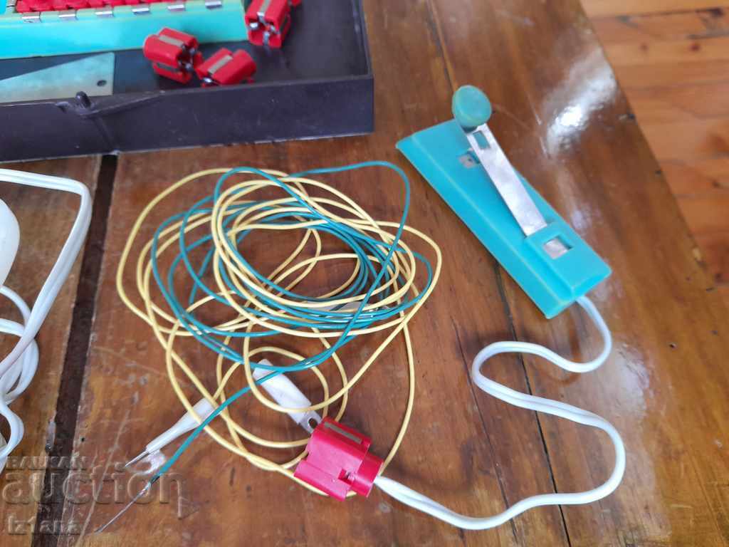 Star Radio Designer Electronic Cubes - 5 Star Radio Designer Electronic Cubes - 5