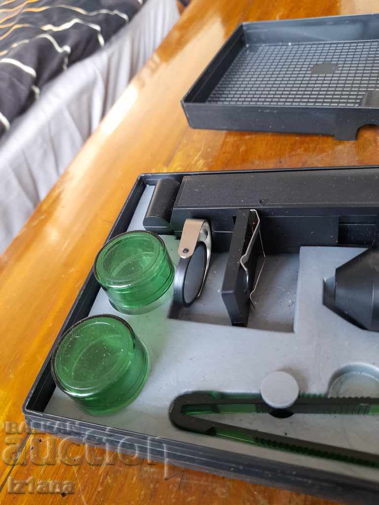 Delivery of Old children's microscope Naturalist Delivery of Old children's microscope Naturalist