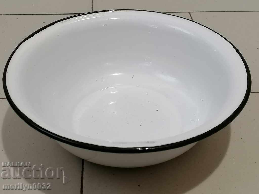 Enamel bowl, enamel bowl, basin, basin of Bulgaria with price 31.00 BGN | € 15.85 Enamel bowl, enamel bowl, basin, basin of Bulgaria with price 31.00 BGN | € 15.85