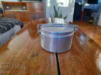 Стара алуминиева кутия