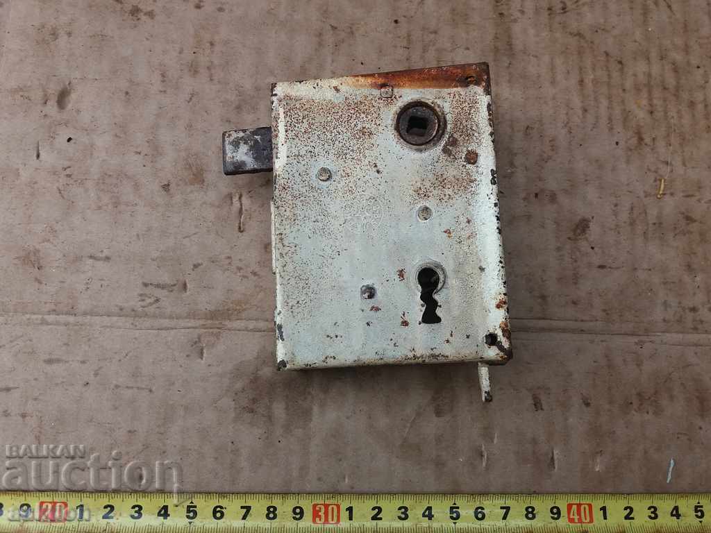 OLD LOCK WITH MARKING with price 3.49 BGN | € 1.78